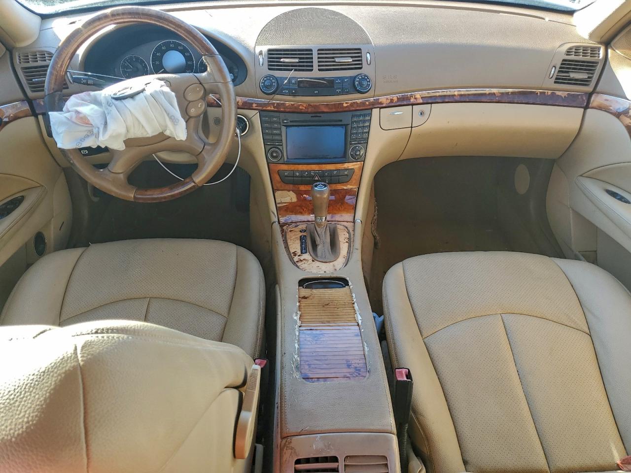 Mercedes-Benz E-Class 350 Image 12