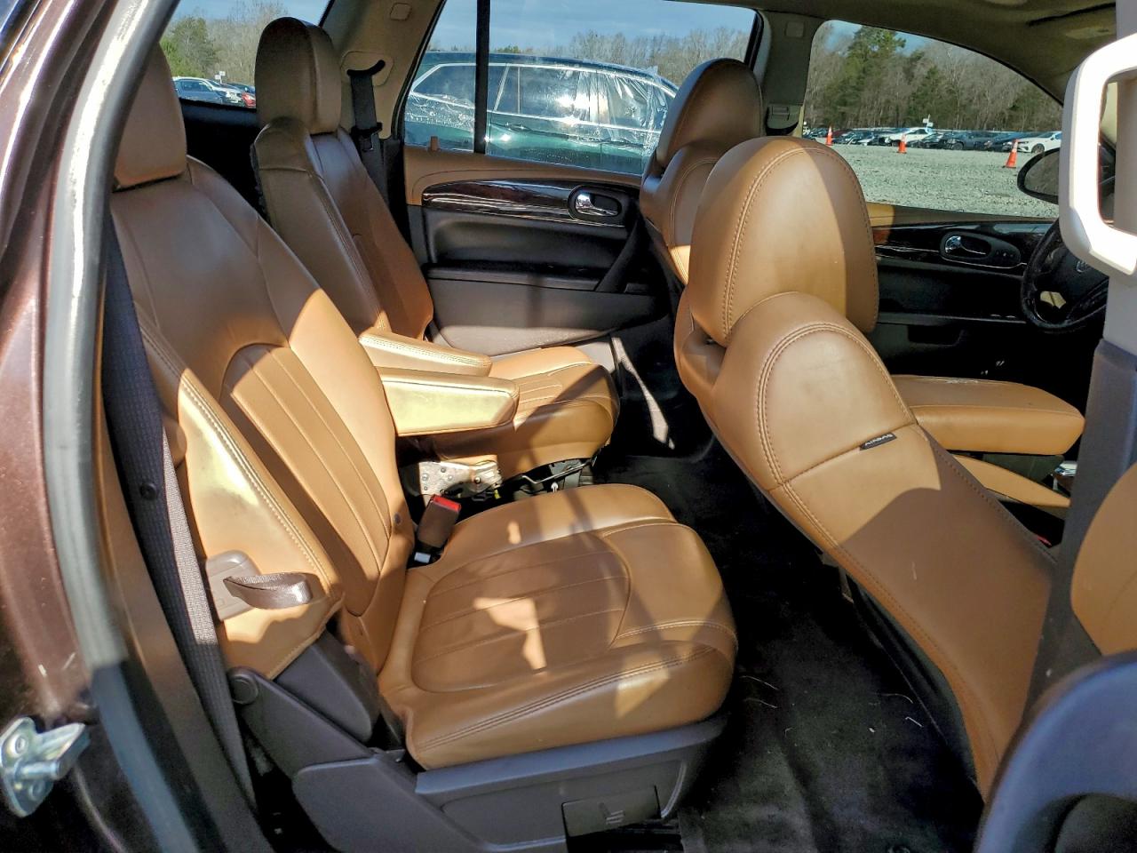 Buick Enclave Image 11