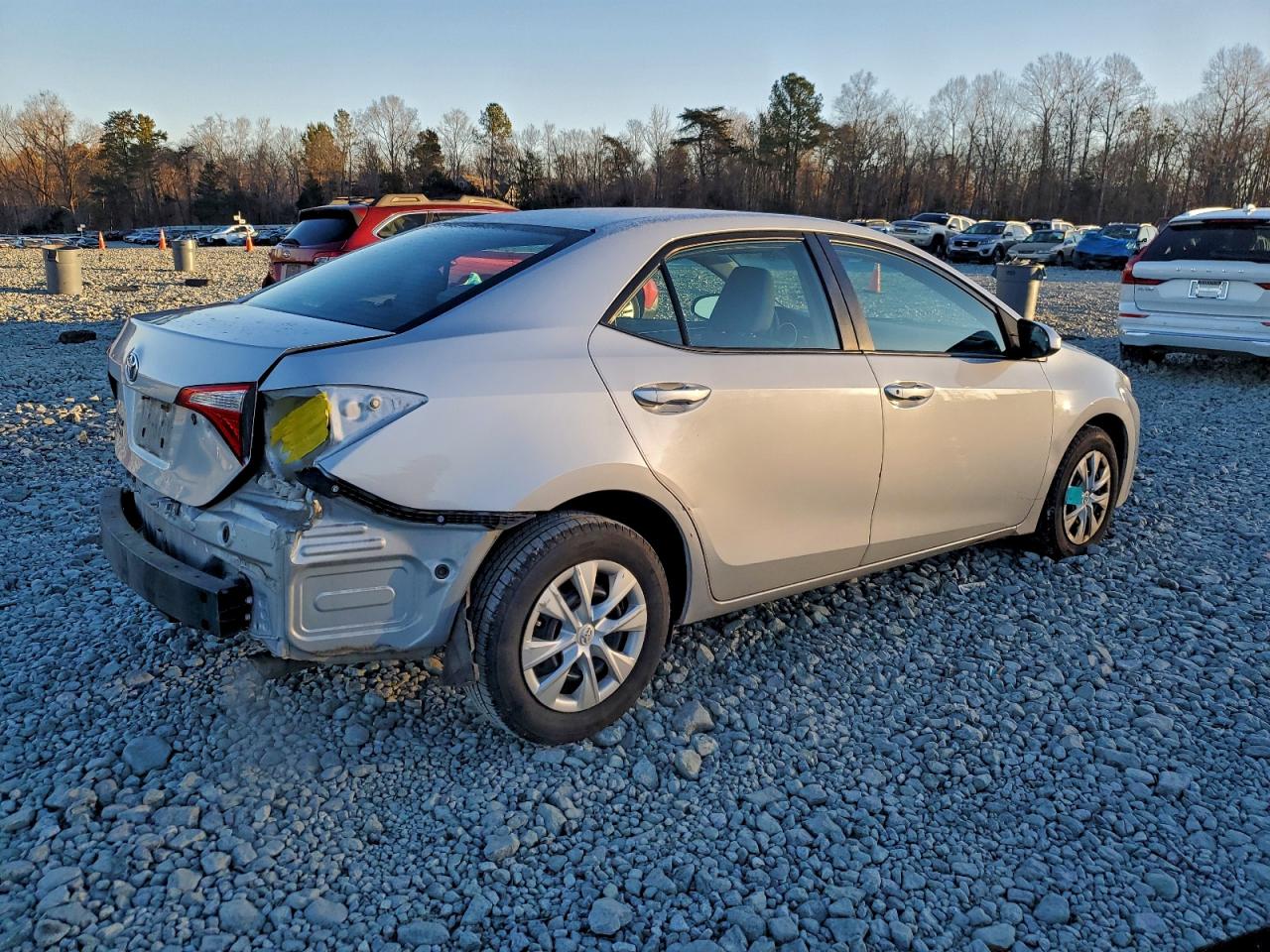 Toyota Corolla L Image 9