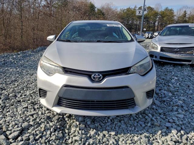 Toyota Corolla L Image 8