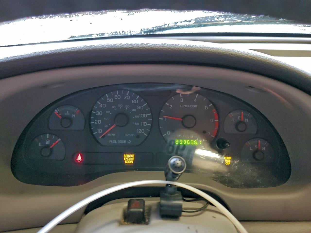 Ford Mustang Image 7