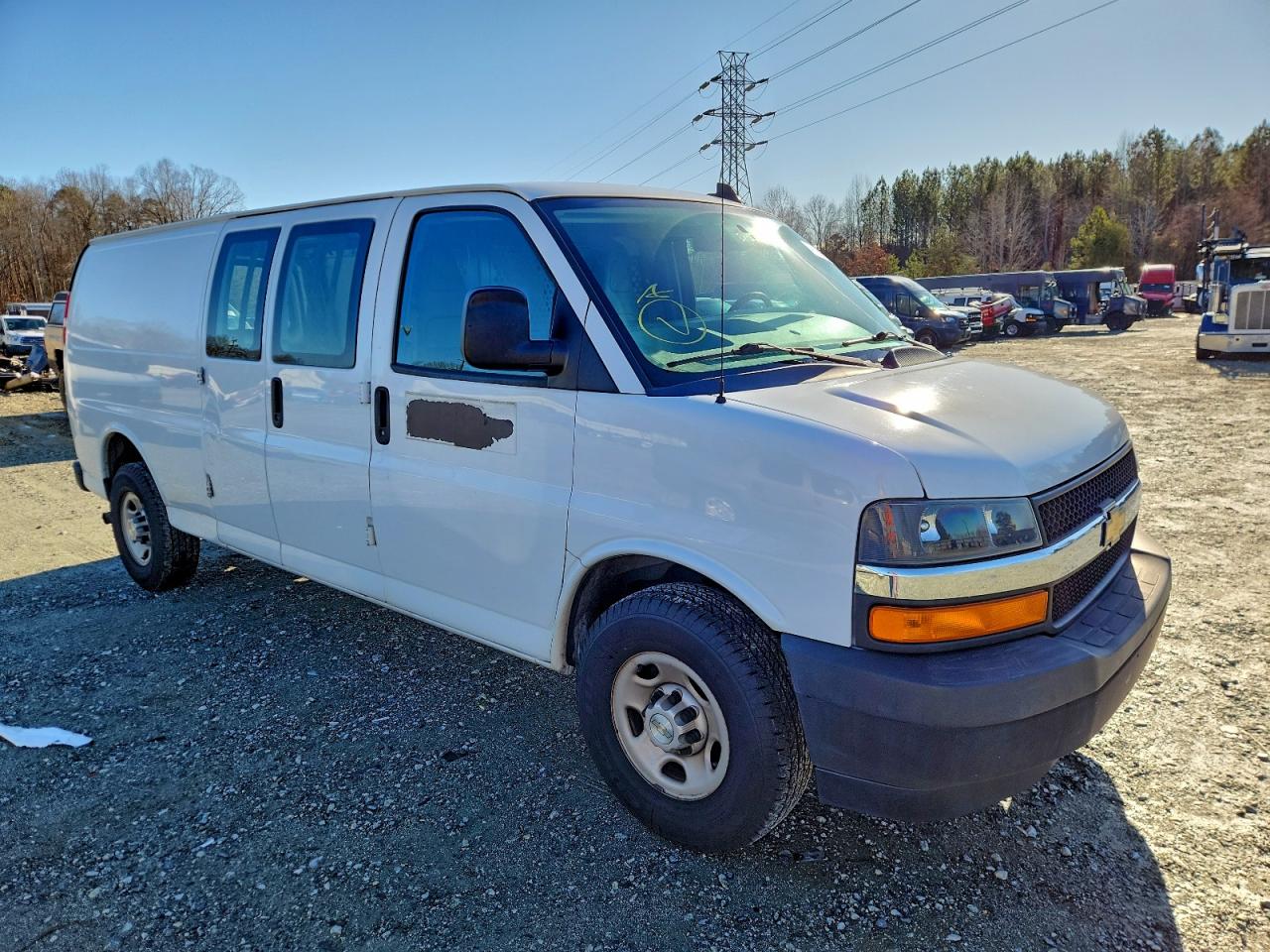 Chevrolet Express Image 13