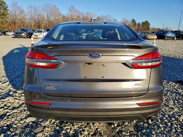 Ford Fusion Se Image 8
