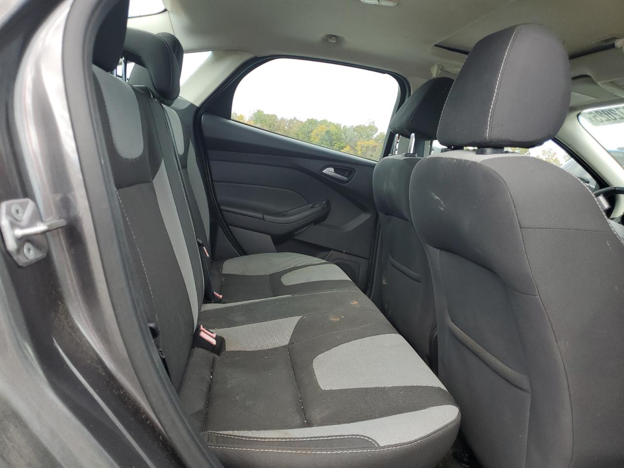 Ford Focus Se Image 9