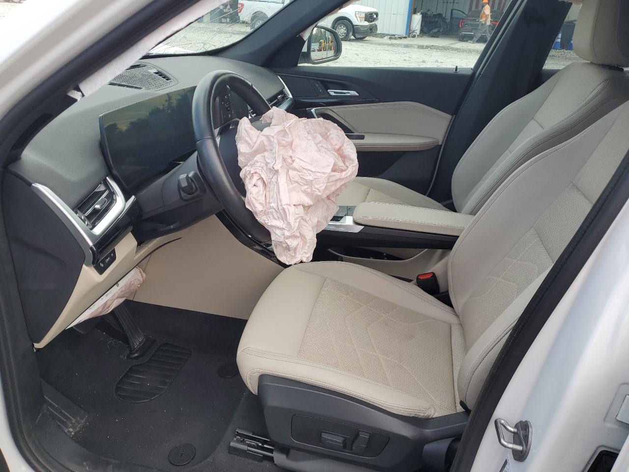 BMW X Series Xdrive28i Image 3