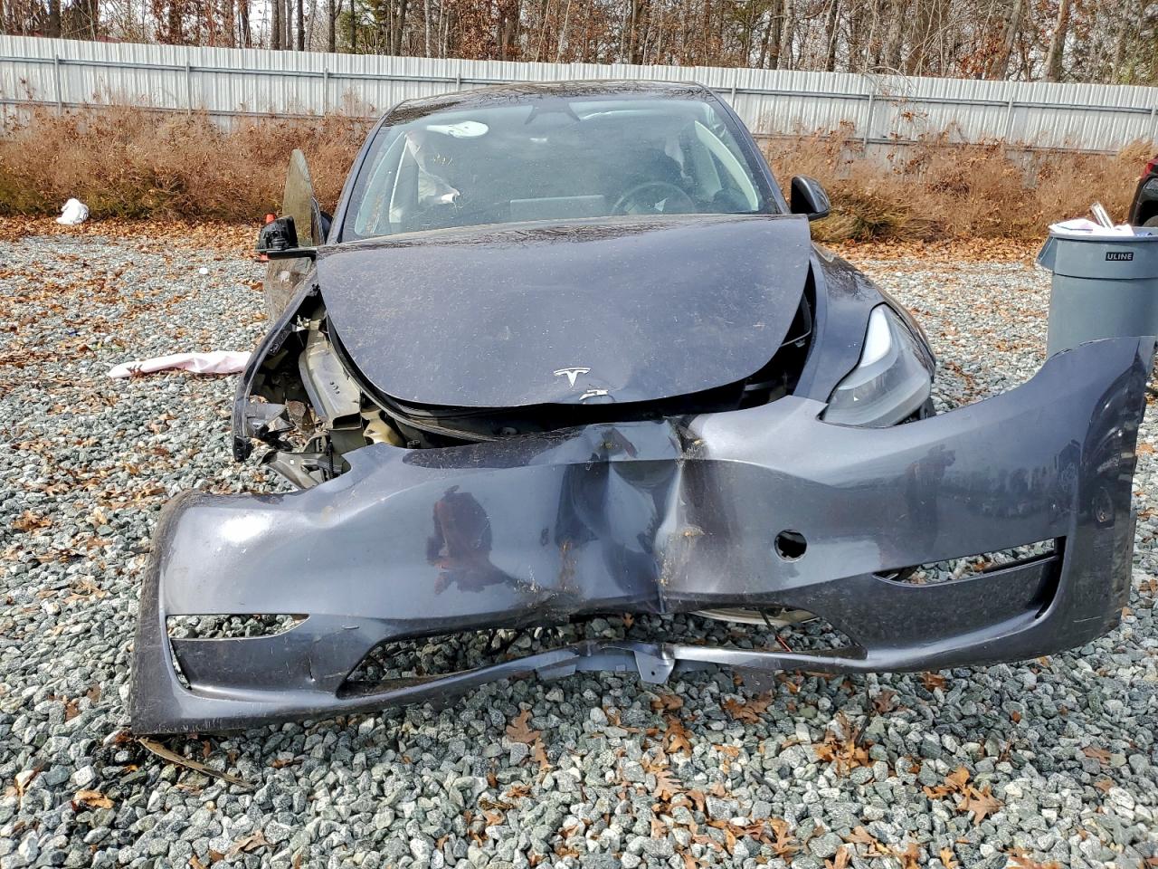 Tesla Model Y Image 9