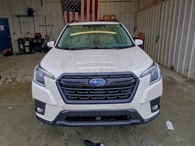 Subaru Forester Premium Image 4