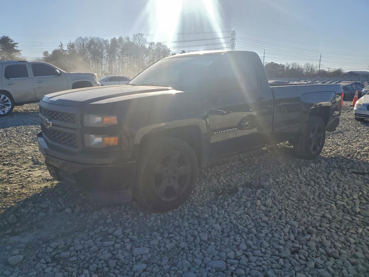 Chevrolet Silverado C1500 Image 1