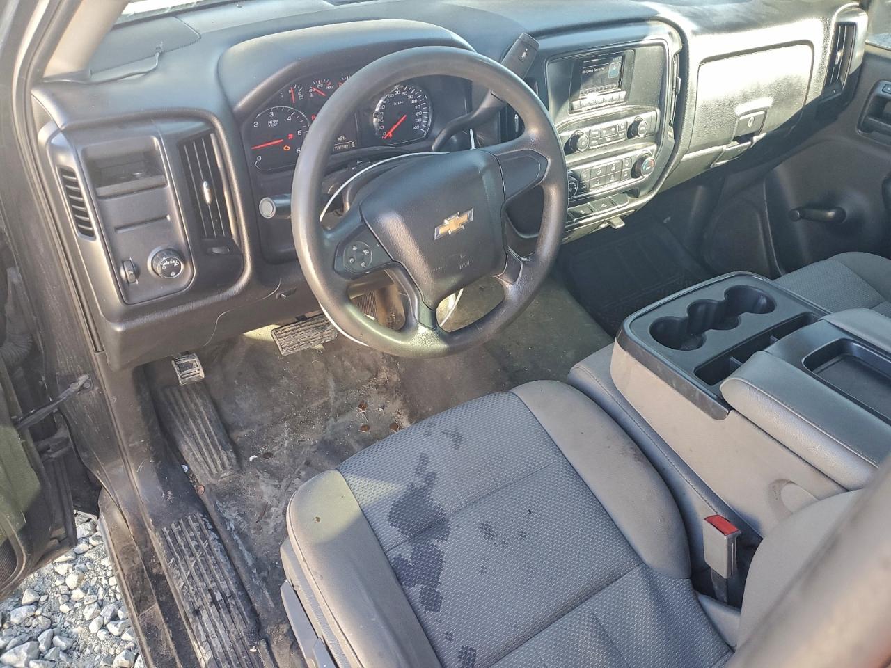 Chevrolet Silverado C1500 Image 12