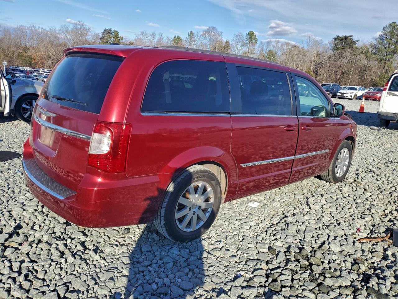 Chrysler Minivan Touring Image 5