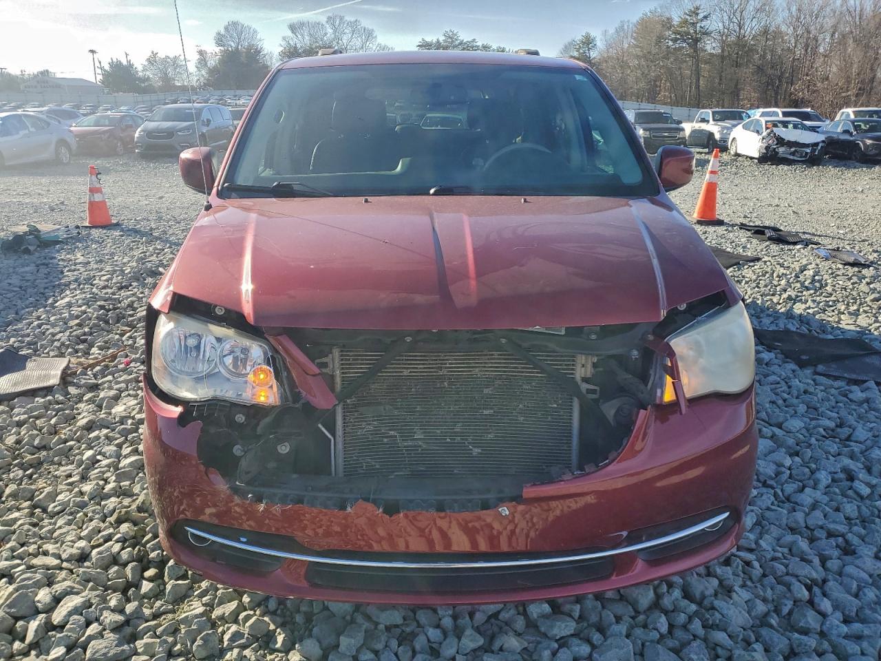 Chrysler Minivan Touring Image 13