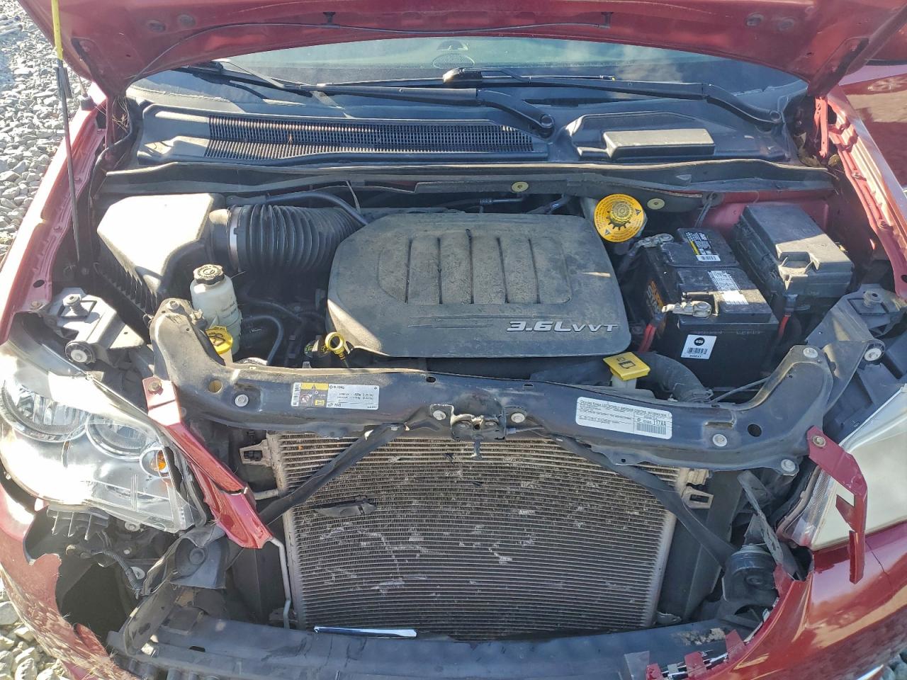 Chrysler Minivan Touring Image 10