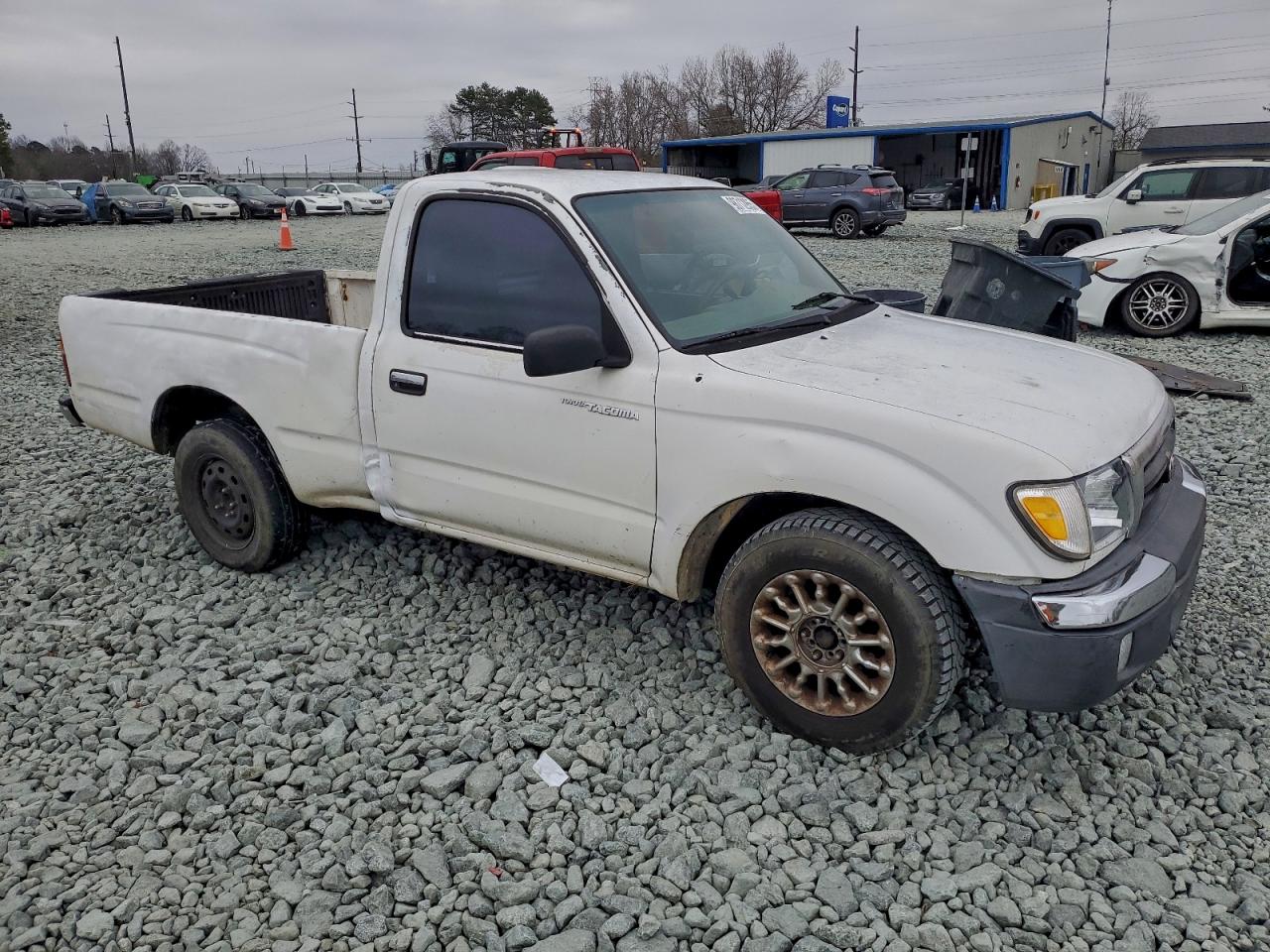 Toyota Tacoma Image 6