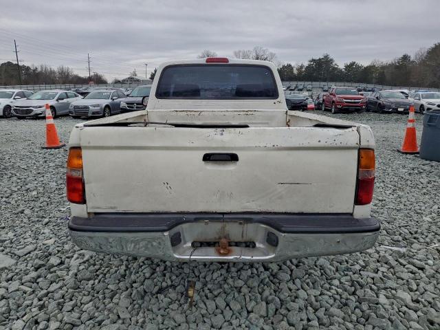 Toyota Tacoma Image 3