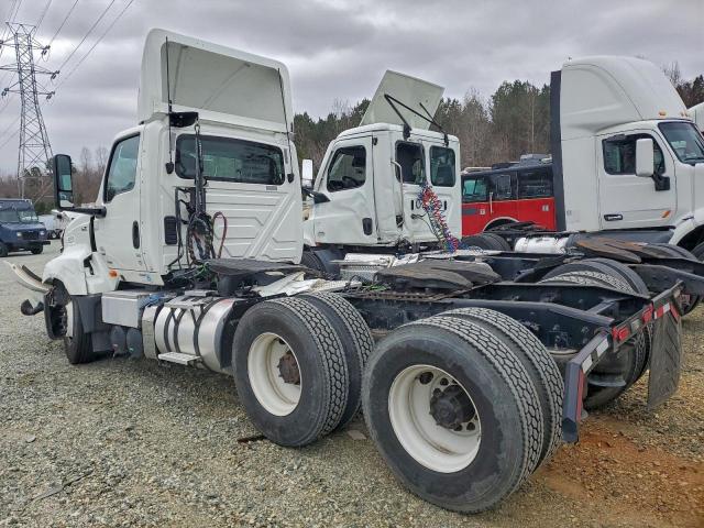 International Lt625 Image 6