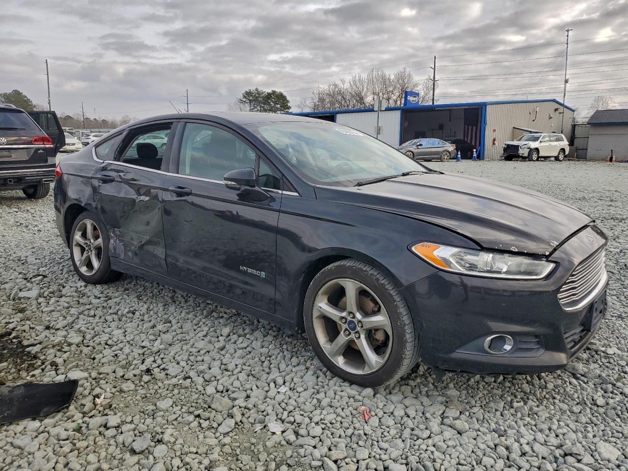 Ford Fusion Se Hybrid Image 2