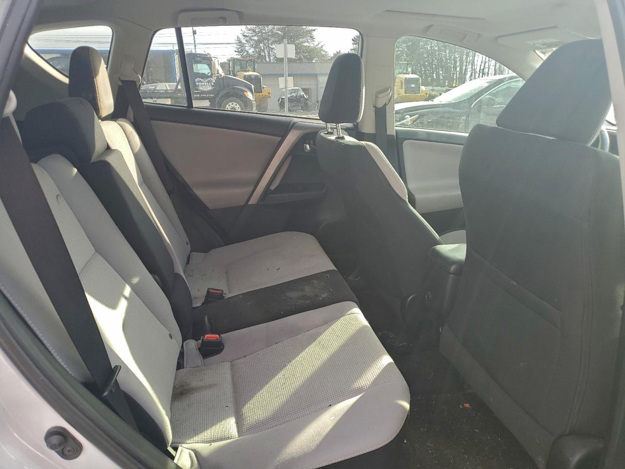 Toyota RAV4 Xle Image 13