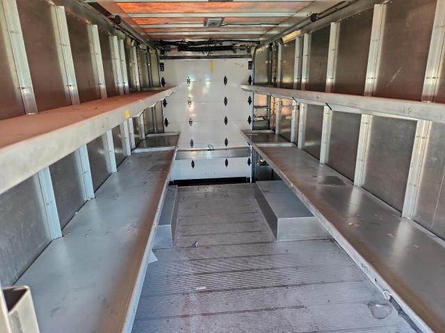 Freightliner Chassis M M Line Walk-in Van Image 11