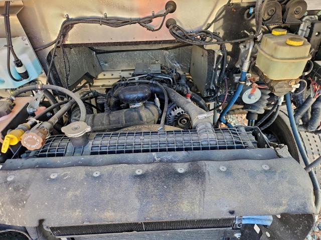 Freightliner Chassis M M Line Walk-in Van Image 12