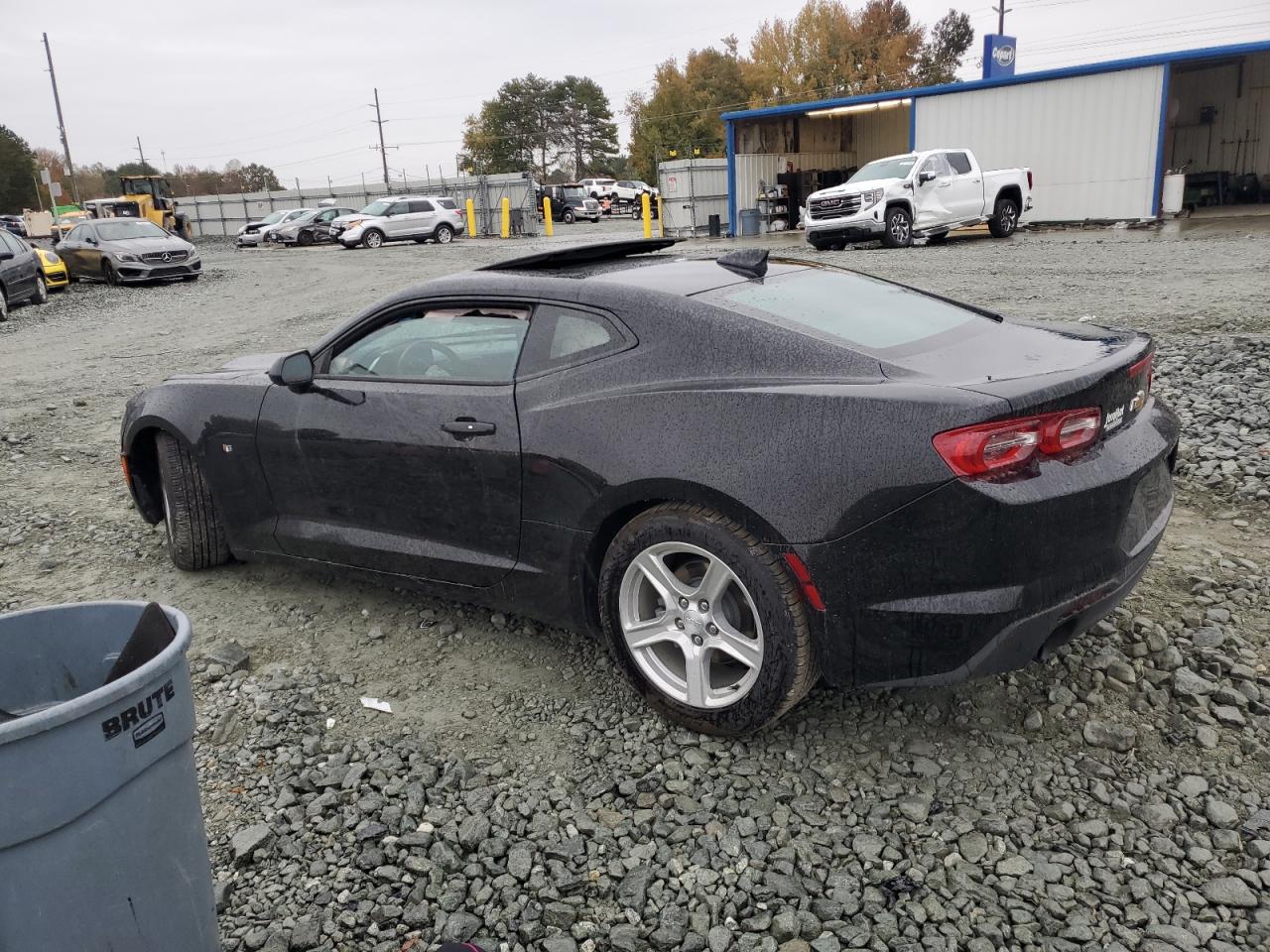 Chevrolet Camaro Ls Image 2