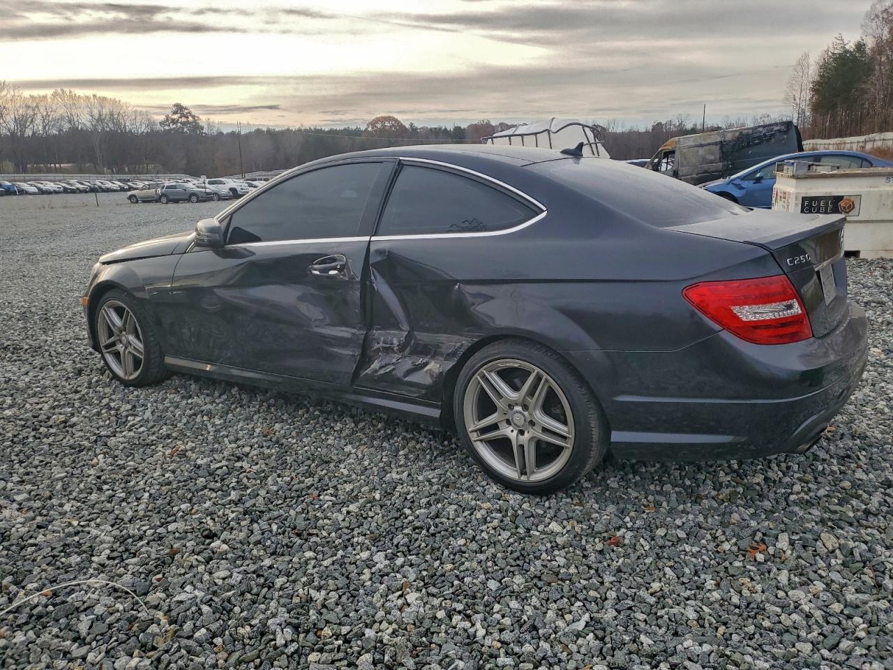 Mercedes-Benz C-Class 250 Image 6