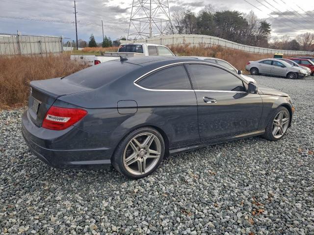 Mercedes-Benz C-Class 250 Image 5