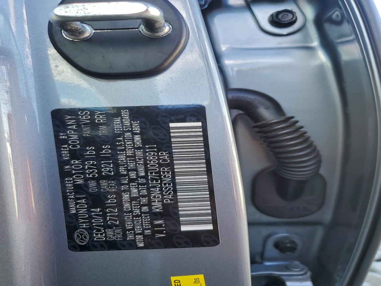 Hyundai Genesis 3.8l Image 8