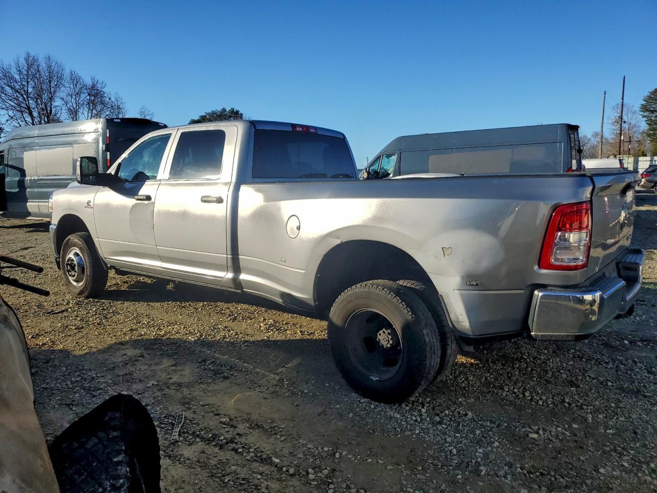 Ram 3500 Tradesman Image 4