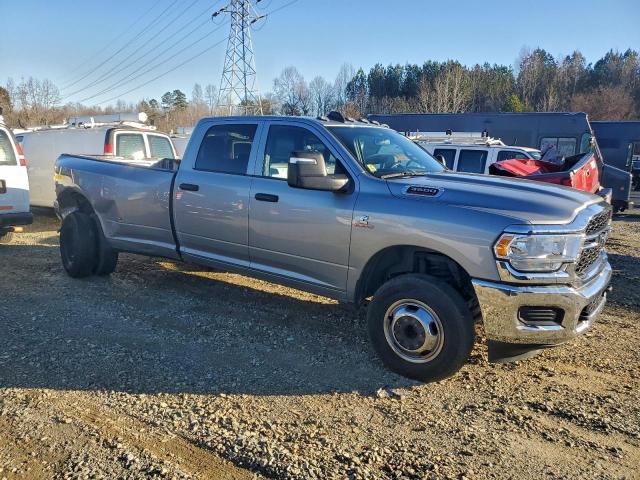 Ram 3500 Tradesman Image 3