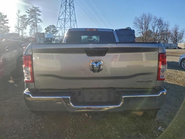 Ram 3500 Tradesman Image 10