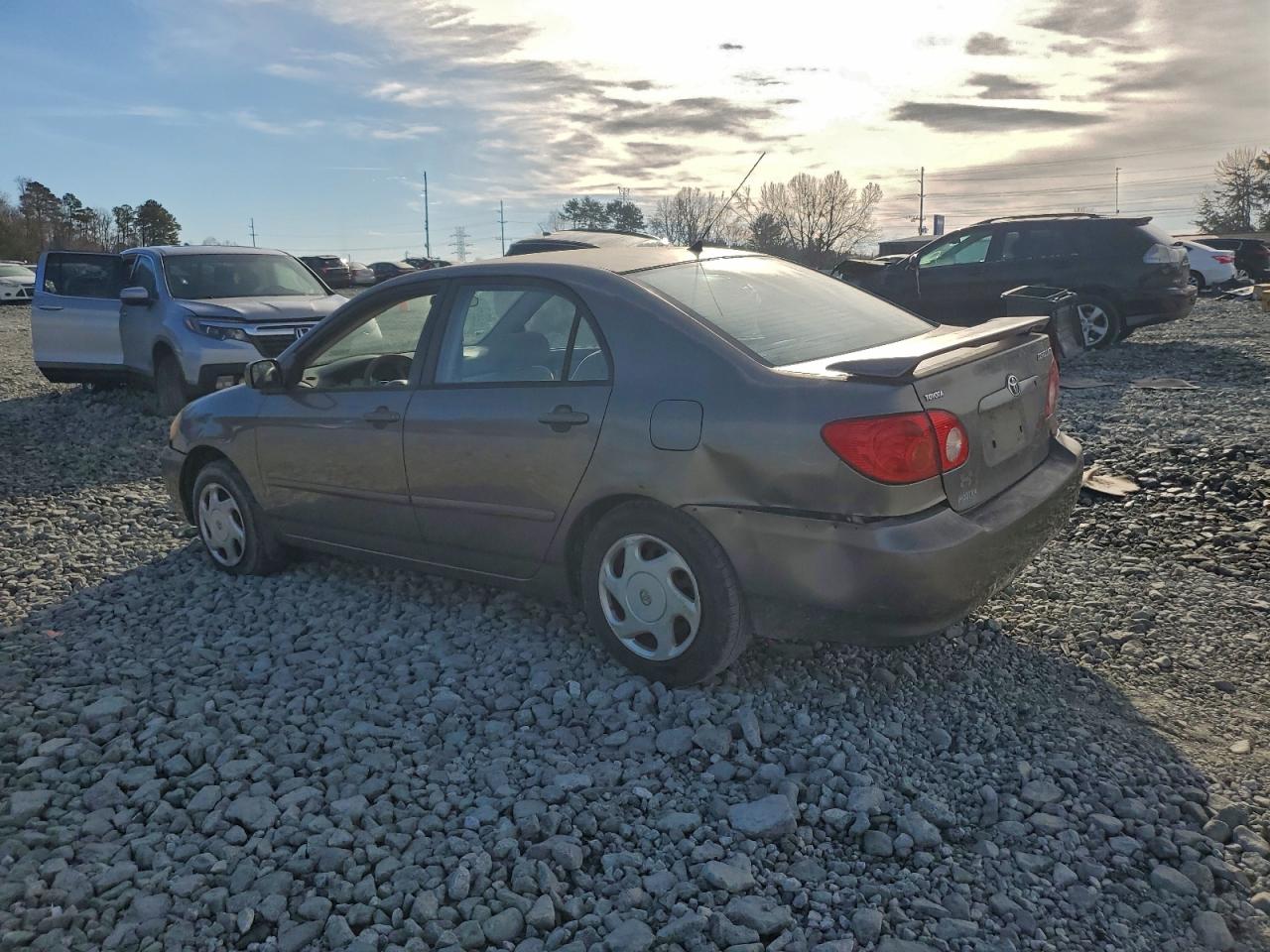 Toyota Corolla Ce Image 4