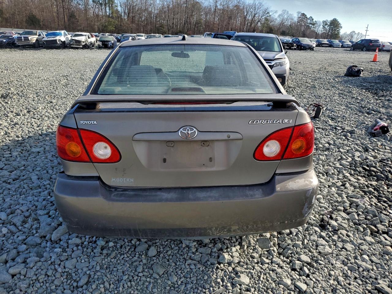 Toyota Corolla Ce Image 9