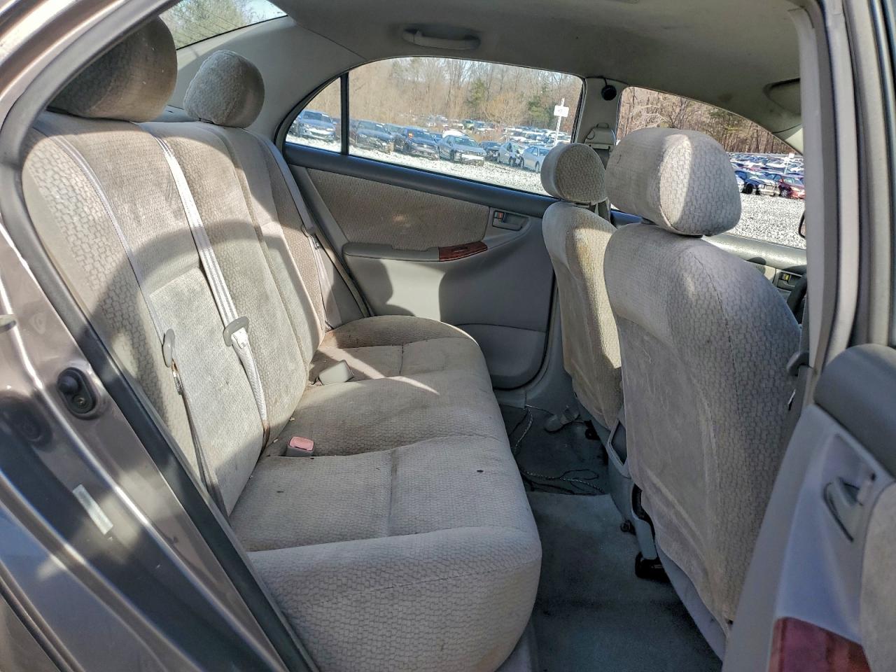 Toyota Corolla Ce Image 11