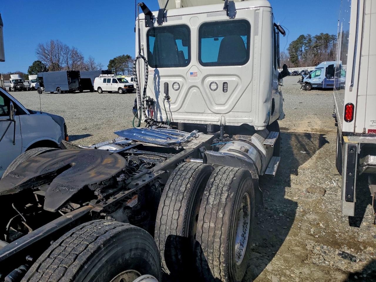Freightliner Cascadia 1 Image 7