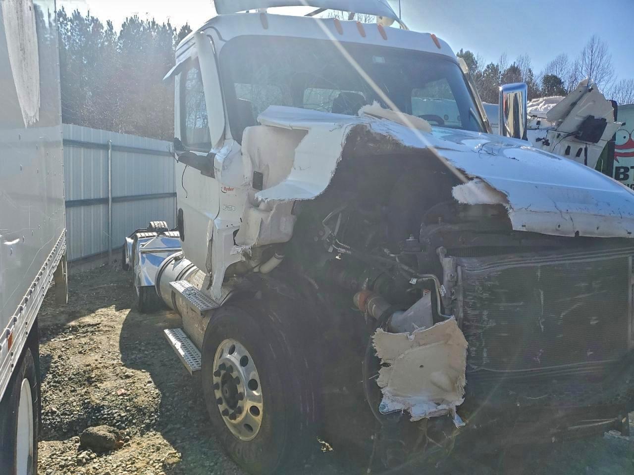 Freightliner Cascadia 1 Image 9